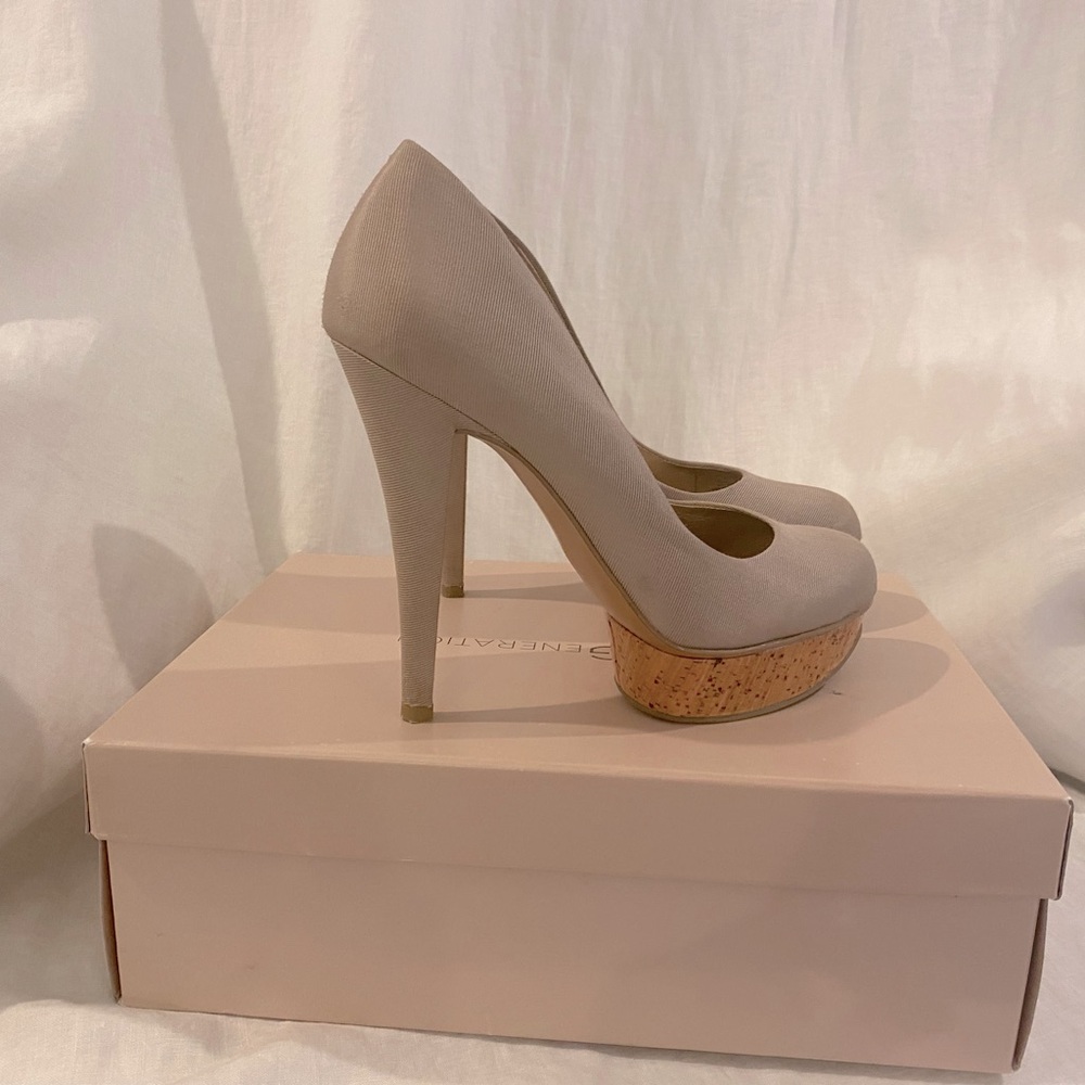 Bcbgeneration Capone Pebble Pump - image 1